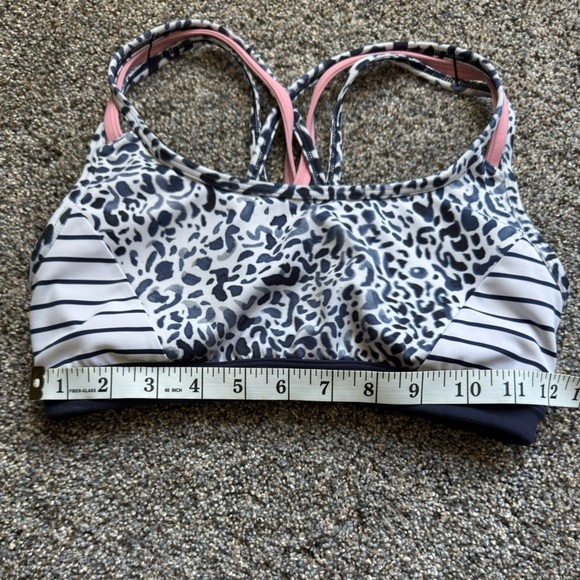 Athleta Fully Focused Strappy Crossback Wirefree Sports Bra Lined Padded Blue - Picture 4 of 6